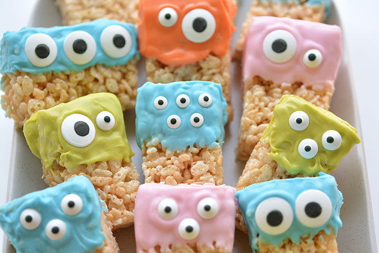 Halloween Snack Ideas | HarassedMom