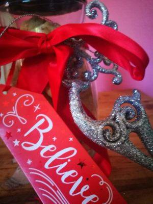 Teacher gifts made easy with Sasko | HarassedMom